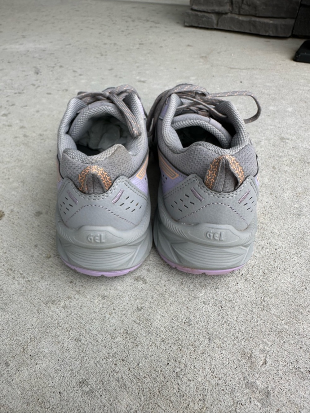 ASICS Women's Gel Venture 9 Grey Walking Shoes with Lavender Accents - Picture 6 of 11